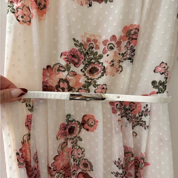 NWT Floral Dress with skinny waist belt - Picture 2 of 4